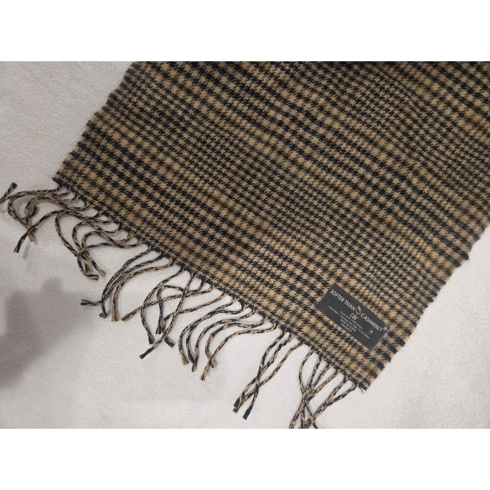 D&Y Softer Than Cashmere Scarf Brown Black Houndstooth Fringed Acrylic Winter